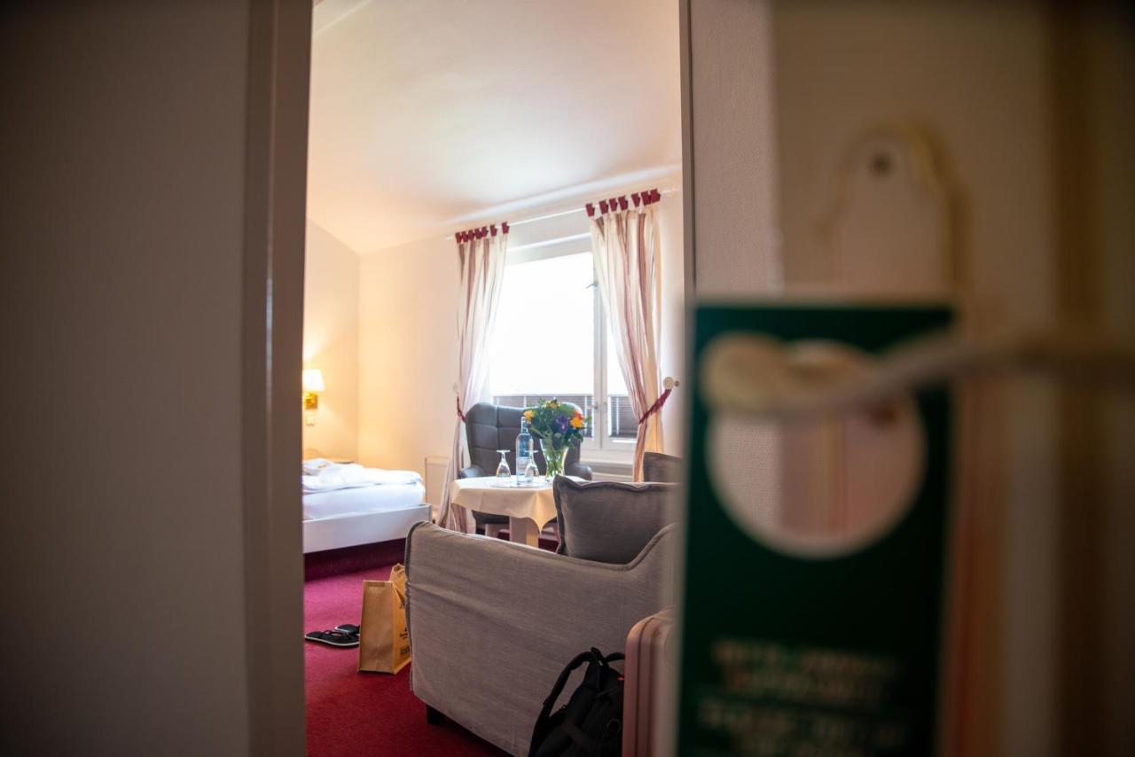 Meeressterne Hotel Weisses Schloss Heringsdorf Dış mekan fotoğraf